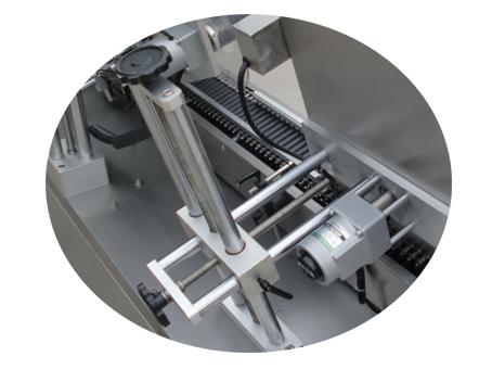 ម៉ាស៊ីនដាក់ផ្លាកបំពង់ក្រដាស ៥០០ ដុំដាក់ផ្លាកក្រដាសបិទភ្ជាប់ដោយខ្លួនឯង