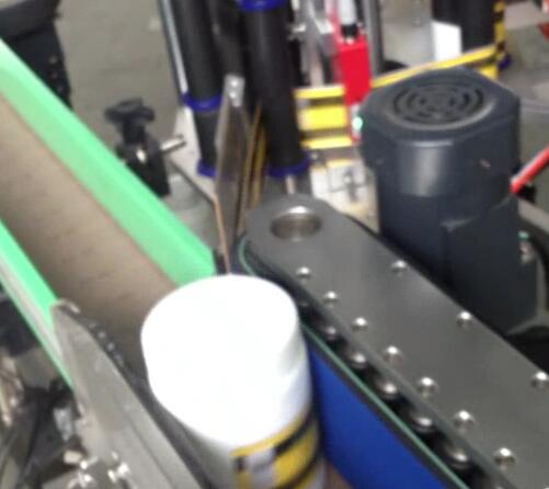 ម៉ាស៊ីនដាក់ស្លាកដបមូលម៉ាស៊ីនដាក់ដបនិងដាក់ផ្លាកសំរាប់ពាងស្ករ