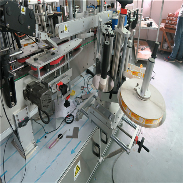 ម៉ាស៊ីនដាក់ផ្លាកអាដាប់ធ័រលីនេអ៊ែរចំនួន ៣ នៅខាងមុខ / ខាងក្រោយ / កភេសជ្ជៈ / អាហារ / សារធាតុគីមីប្រចាំថ្ងៃ