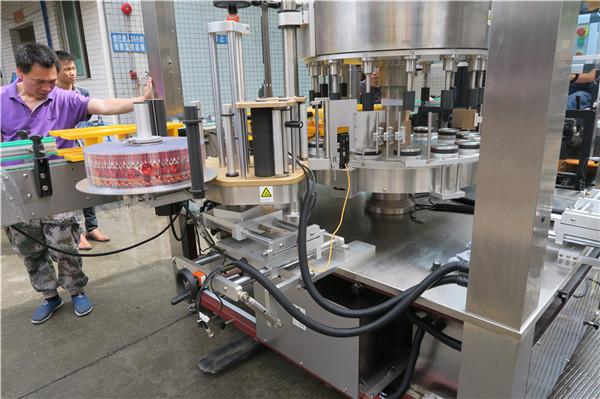 ម៉ាស៊ីនដាក់ស្លាកសញ្ញា Rotary Sticker ដាក់ស្លាកដបតែមួយពេញស្វ័យប្រវត្តិ