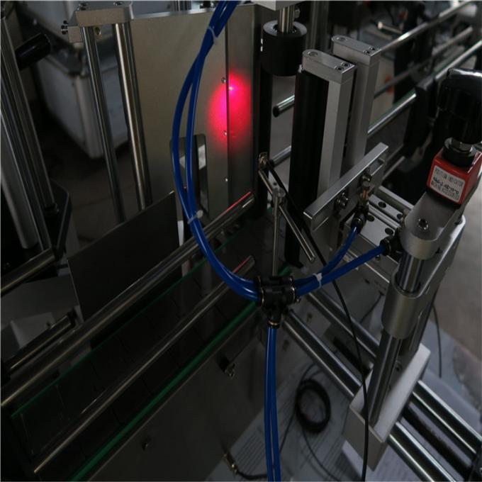 ម៉ាស៊ីនដាក់ស្លាកដបស្រាម៉ាស៊ីនម៉ូទ័រសឺវីសដែលមានថាមពលខ្ពស់ស្រាបៀរដបស្រាបៀរ