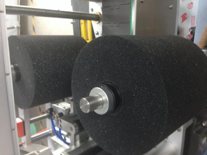 ម៉ាស៊ីនដាក់ស្លាកម៉ាស៊ីនបម្រើម៉ាស៊ីនម៉ូទ័រសម្រាប់ដបមូល / ផ្ទះល្វែង / ដបសាកាវ