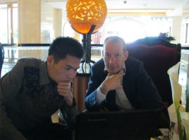 អតិថិជន