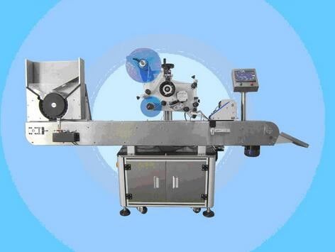 ម៉ាស៊ីនផ្លាកផ្លាកស្វ័យប្រវត្តិប្រទេសចិនម៉ាស៊ីនដាក់ស្លាកផ្លាកប៉ូឡូញសំរាប់អ្នកផ្គត់ផ្គង់គ្រឿងសំអាង