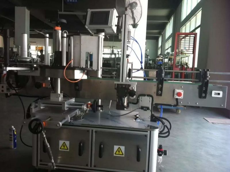 ម៉ាស៊ីនផ្លេស្ទិកផ្លិតដបដបទឹកផ្លែឈើចិន - បន្លែសំរាប់អ្នកផ្គត់ផ្គង់ឧស្សាហកម្មភេសជ្ជៈ