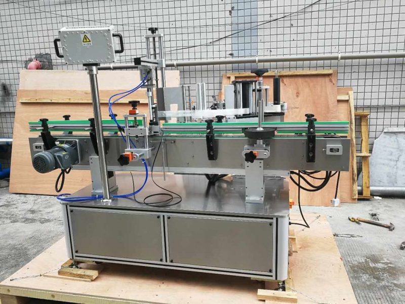 ម៉ាស៊ីនបោះពុម្ភដបដបបិទផ្លោស្ទិកចិនផាវប៉ាវ / កាវតាសំរាប់អ្នកផ្គត់ផ្គង់វាលផឹក