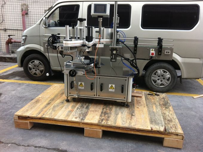 ម៉ាស៊ីនដាក់ស្លាកមុខនិងខាងក្រោយស្វ័យប្រវត្តិពេញលេញសំរាប់ពាងសត្វចិញ្ចឹមជុំ